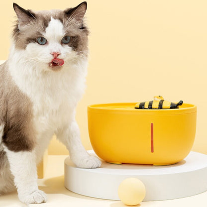 Fuente de agua para mascotas